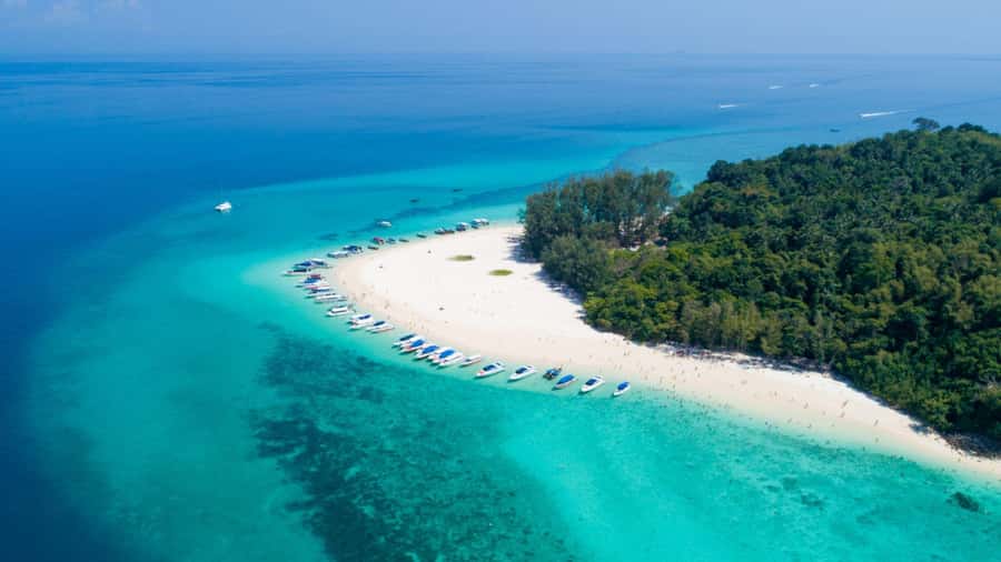 Krabi: Phi Phi Early Bird & 4 Island by Speedboat with Lunch - What the speedboat day feels like