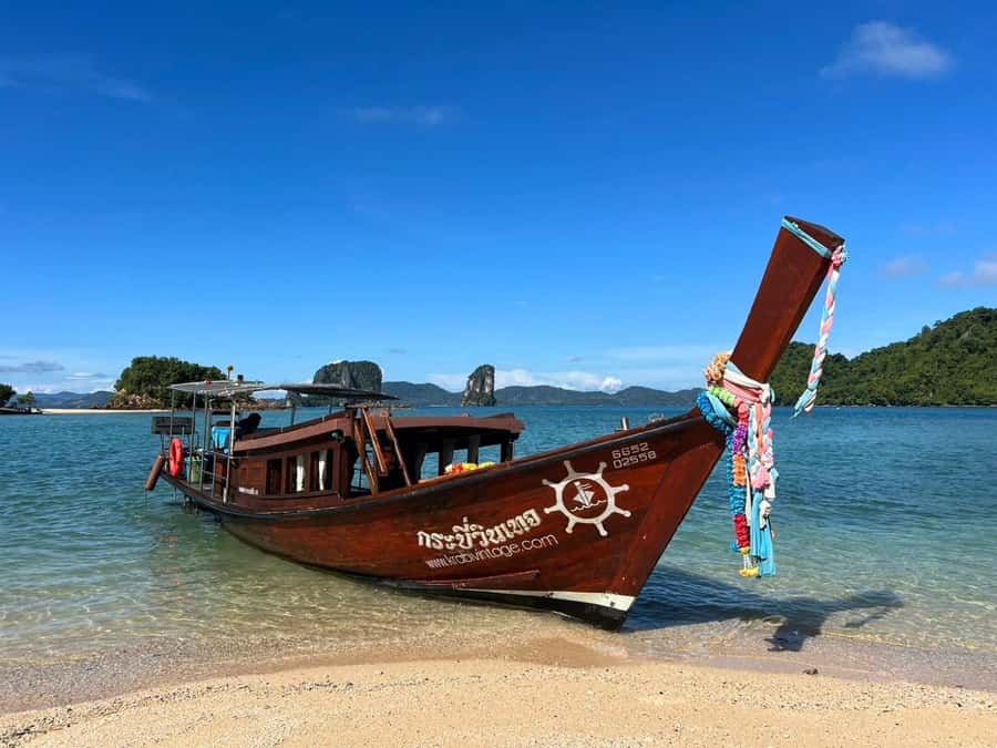 Krabi: Private Long Tail Boat to the 4 Islands - Koh Mor and Koh Thap: the Parting Sea at low tide