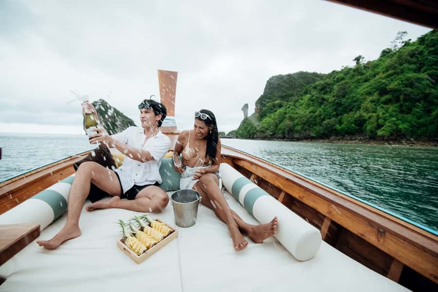 Krabi: Private Luxury Longtail Boat Island Hopping Tour - What the half-day schedule feels like