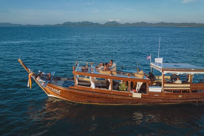 Krabi Seven Island Tour by Luxury Longtail Boat with Snorkeling - What the longtail boat setup means for you