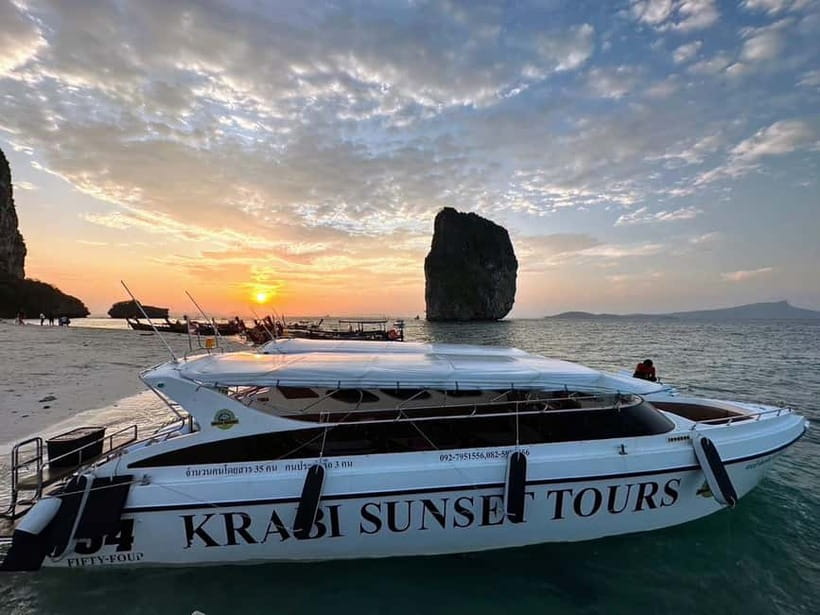 Krabi: Twilight Treasure Hunt – 7 Island Speedboat Adventure - Phra Nang Beach and the cave shrine