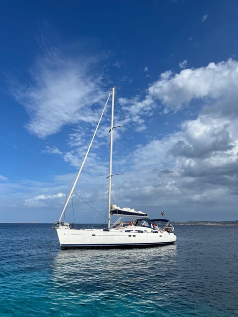 La Maddalena: daily sailing tour archipelago La Maddalena - Swimming, snorkeling, and the tender