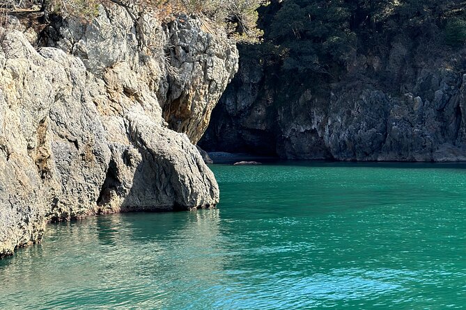 La Spezia & Portovenere boat tour and the 3 Islands with aperitif - Why the group limit improves the ride
