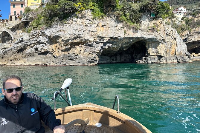 La Spezia & Portovenere boat tour and the 3 Islands with aperitif - What the two and a half hours really gives you