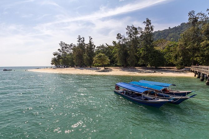 Langkawi Island Hopping Boat Tour with Return Transfer - Dayang Bunting Island and the freshwater lake
