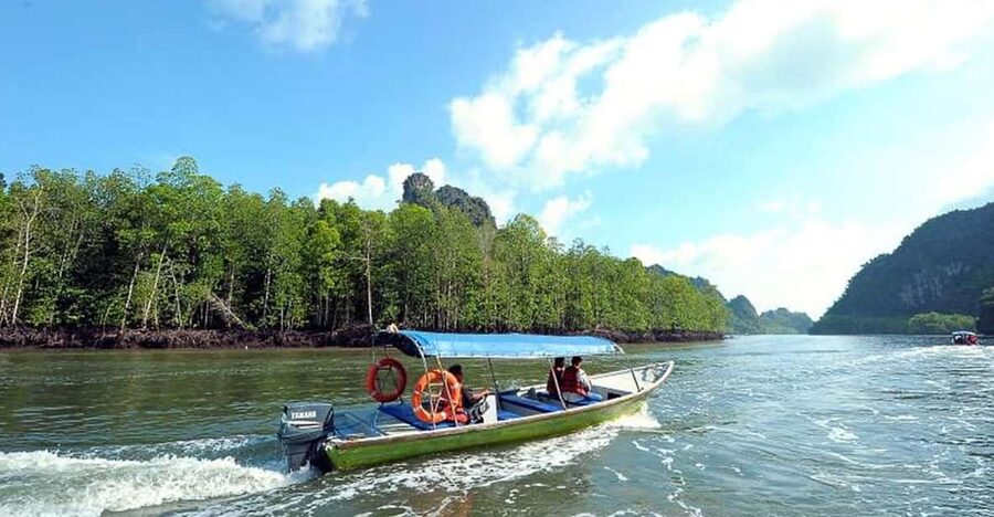Langkawi: Island Hopping Shared Boat Tour - Dayang Bunting Lake and the steep climb