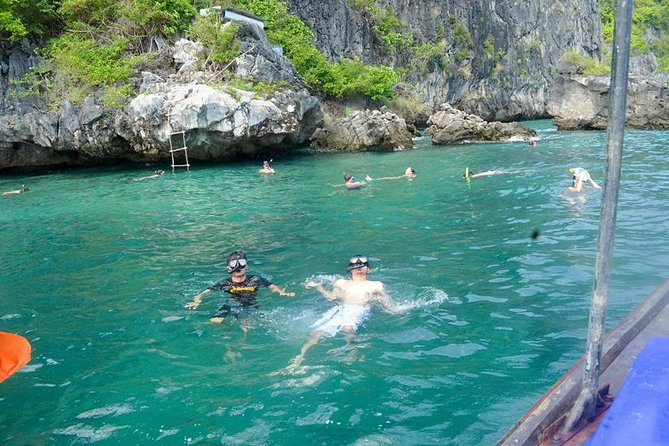 Lanta 4 Islands tour (Longtail boat) - Ko Ngai lunch and beach time