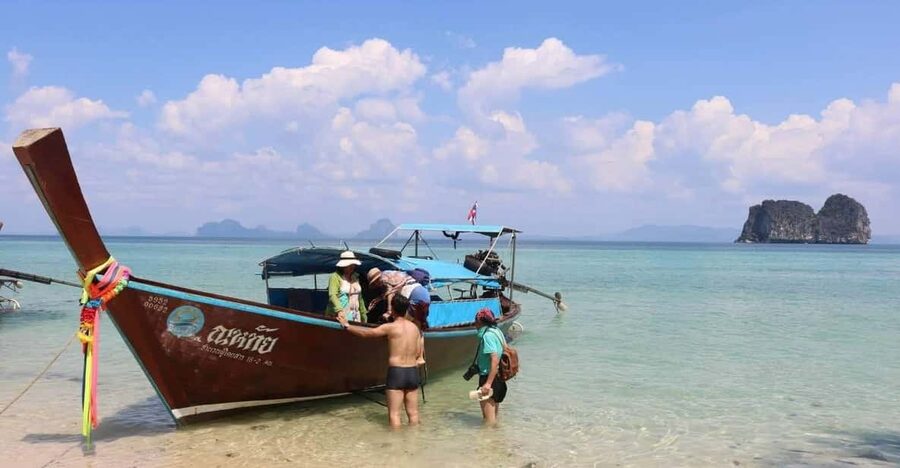 Lanta's Hidden Gems: 4 Islands by Traditional Longtail Boat - The longtail boat ride from Lanta Old Town
