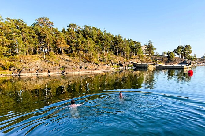 Live Like a Local in a Finnish Cottage in Porkkala Archipelago - Six hours of Finnish cottage life