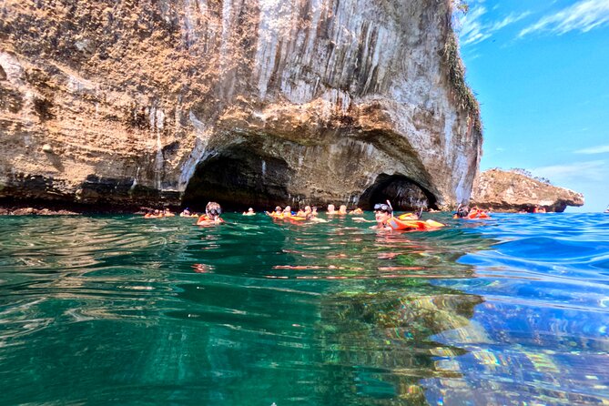 Los Arcos Snorkeling & 5 Island Adventure - Los Arcos makes a strong first impression