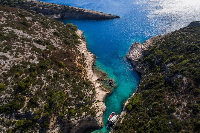 Luxury Blue Cave & 5 Islands Tour from Split - Who will enjoy this speedboat day