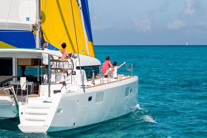 Luxury Catamaran in the Maddalena Archipelago from PALAU - Why the small group changes the value