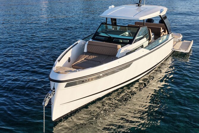 Luxury cruise to the archipelago of La Maddalena and Costa Smeralda - Budelli and the Natural Pools
