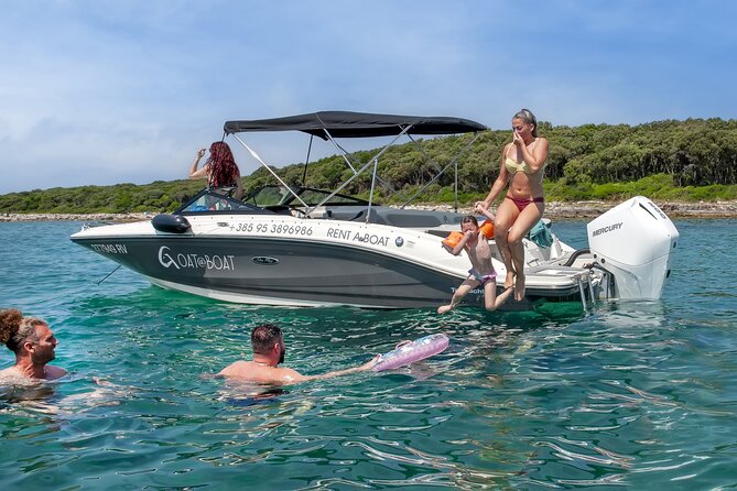 Luxury Speedboat Island Hopping with Swimming & Snorkeling - Sveti Ivan and the first serious swim