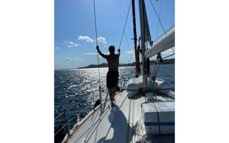 Maddalena Archipelago: Full-Day Sailboat Tour with Lunch - Why this short sailing trip works