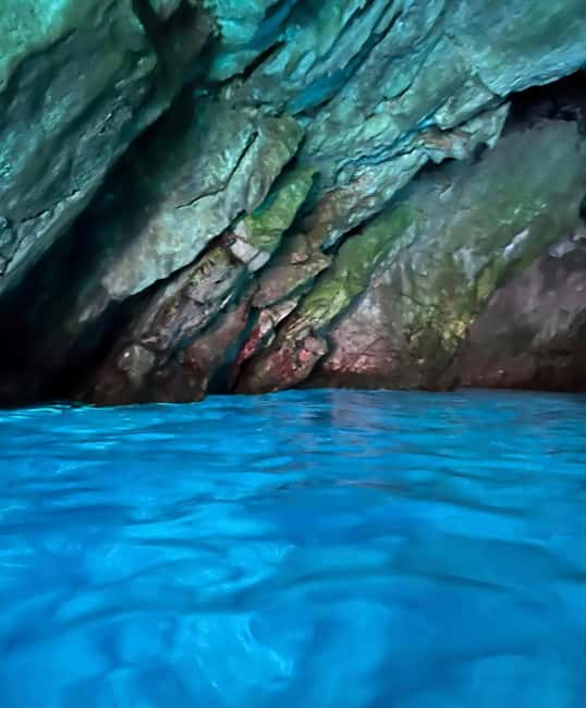 Makarska: 3 island, Cave, Cliffs, Jelsa, Lagoon, Golden Horn - Key points at a glance