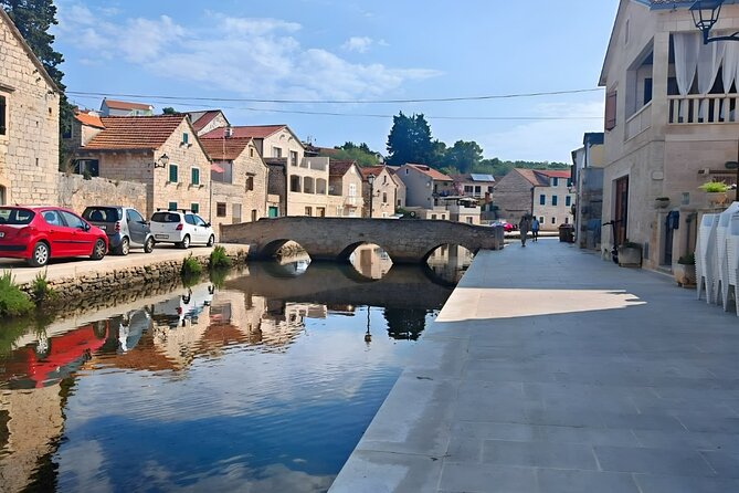 Makarska: 3-Island Golden Horn and Blue Lagoon Speedboat Tour - Zečevo’s Blue Lagoon is a quick final swim