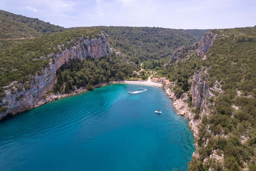 Makarska: 3-island Speedboat Cave & Blue Lagoon Tour - Brač supplies the last swim
