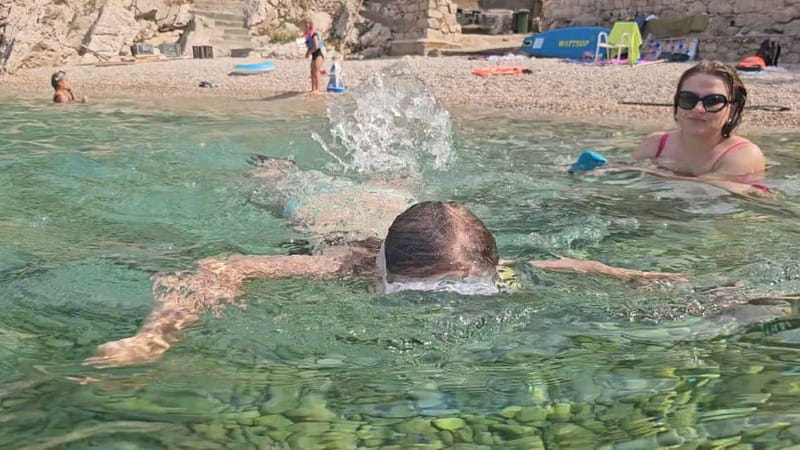 Makarska: 3-Island Speedboat Golden Horn & Blue Lagoon Tour - What to bring and what the boat does not provide