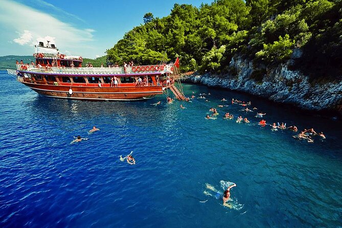 Marmaris Aegean Islands Boat Trip With Lunch & Unlimited Drinks - Rabbit Island: a short stop for photographs