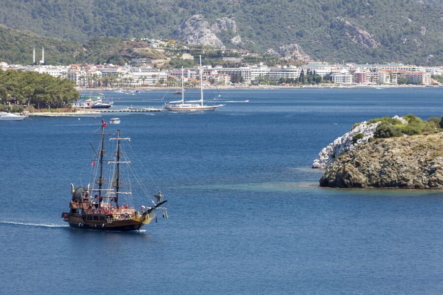 Marmaris: Bays Islands Boat Trip w/Lunch & Unlimited Drinks - Phosphorus Cave and the first swim