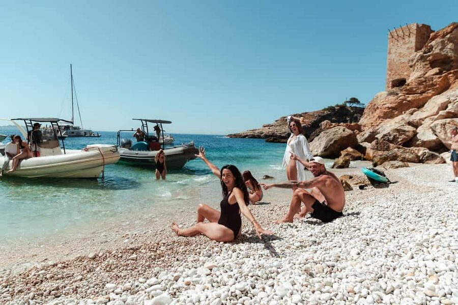 Marseille: Frioul Islands Boat Tour with Swim Stop - Leaving from the Mucem