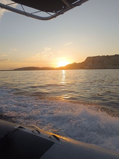 Marseille: Sunset Frioul Archipelago Boat Cruise - Passing Château d’If by boat