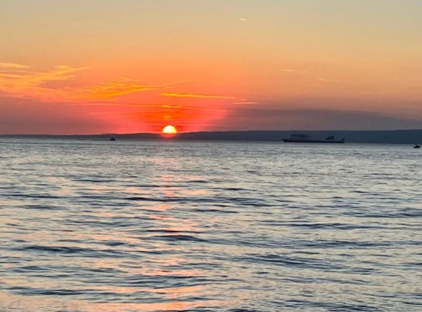 Marseille: Sunset Frioul Archipelago Boat Cruise - What the skipper adds to the trip