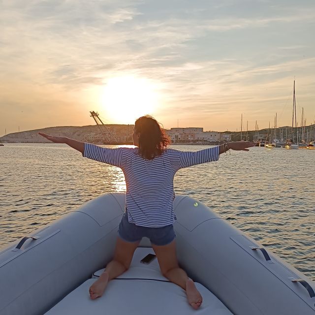 Marseille: Sunset Frioul Archipelago Boat Cruise - Comfort, clothing, and practical value