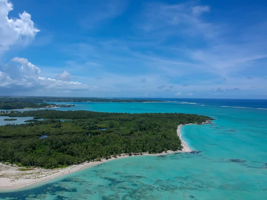 Mauritius: Private 5 Island Tour with Ile aux Cerfs - Île aux Cerfs, with two different faces