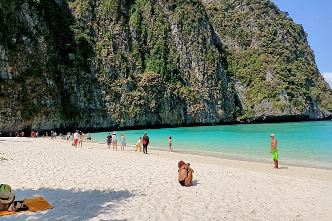 Maya Beach, Bamboo Island & Phi Phi Islands Tour From Phuket - Phi Phi Leh adds another swim, but expectations matter