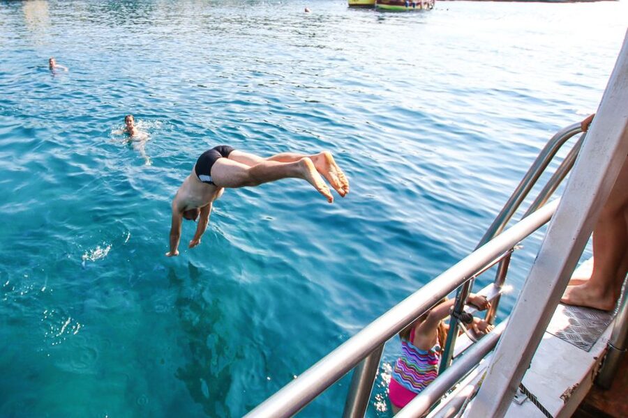 Medulin: Full-Day Boat Tour of the Archipelago w/ Lunch - Comfort, safety, and who should skip it