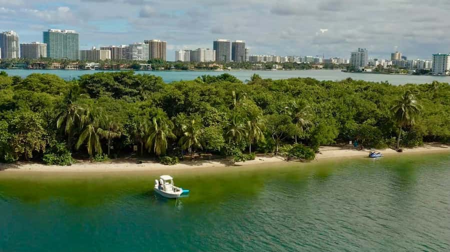 Miami: 4-Hour Island Hopping Boat Trip with Water Toys - Key points to know before booking