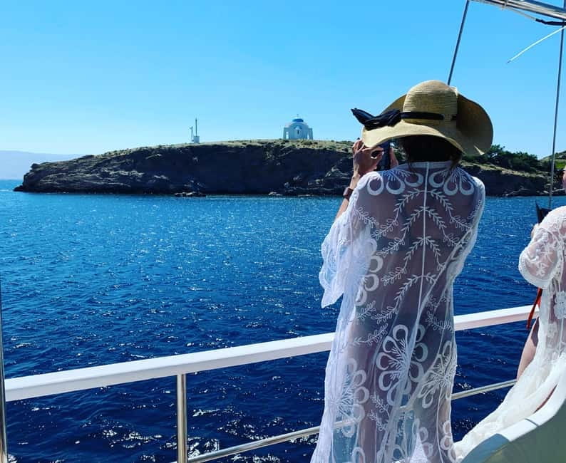 Mykonos: Delos and Rhenia Islands Cruise with BBQ Meal - Leaving Agios Ioannis and settling into the morning