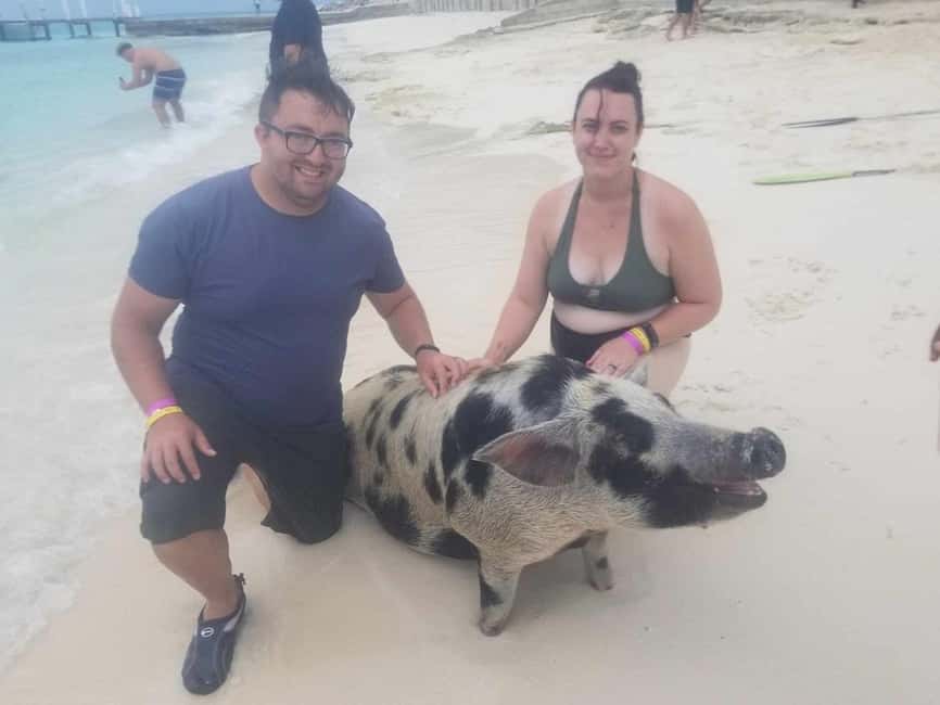 Nassau: Island Hopping Boat Trip with Lunch & Drinks - Gilligan’s Island and the limits of the route