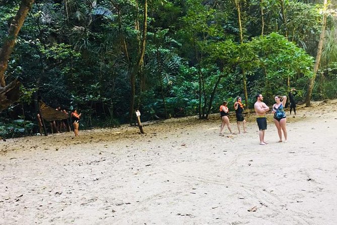 Oneday Tour 4 Islands and Emerald Cave By Tin Adventure Sea Tour from Koh Lanta - Snorkeling at Koh Chuak and the other reef stops