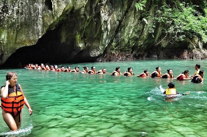 Oneday Tour 4 Islands and Emerald Cave By Tin Adventure Sea Tour from Koh Lanta - What the $62.31 price really includes
