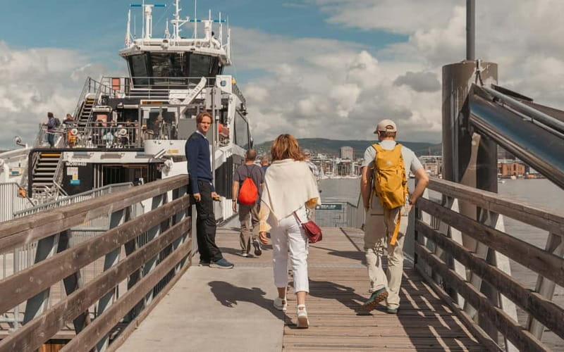 Oslo: Hovedøya and Nakholmen Island Hopping Tour - The ride back to Aker Brygge and central Oslo