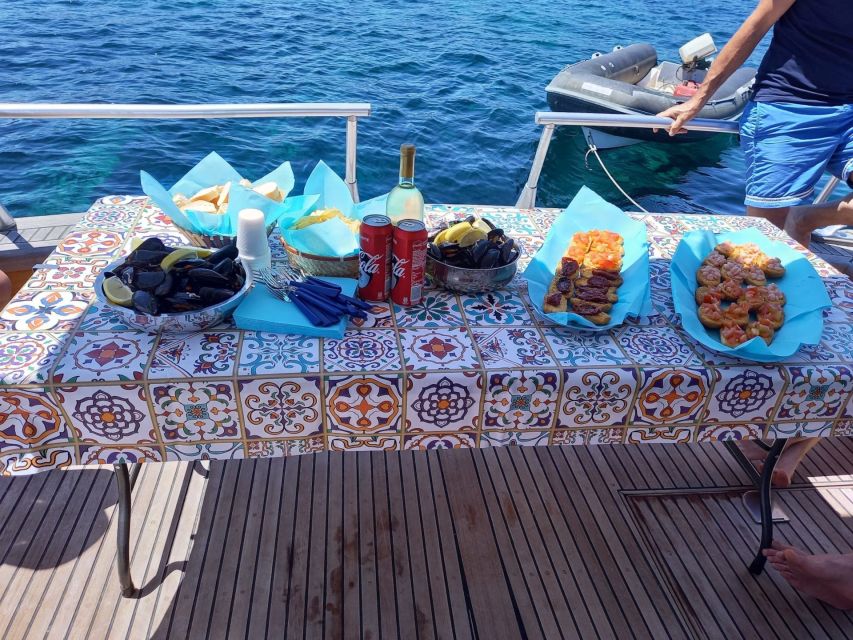 Palau: La Maddalena Archipelago Motorboat Tour with Lunch - Practical advice for a smoother day