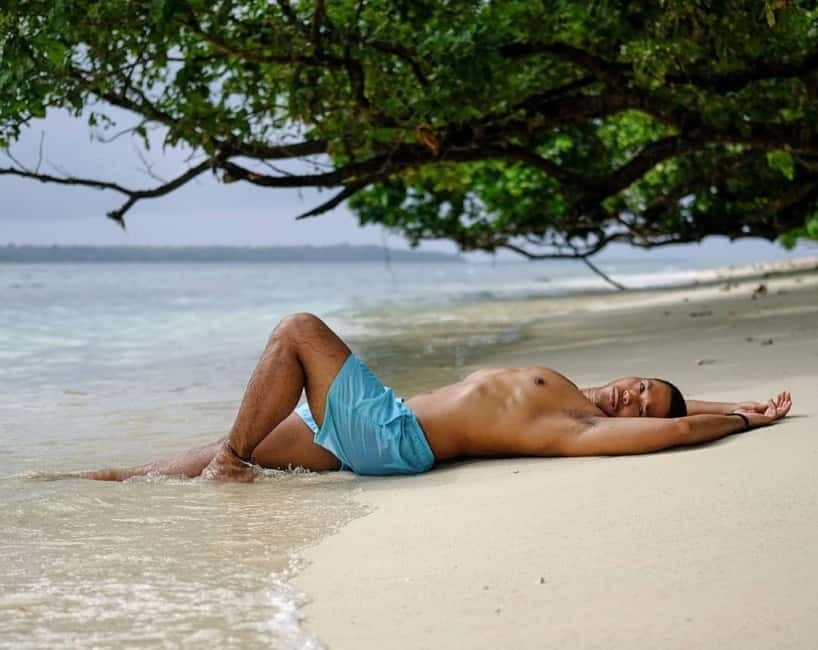 PALAWAN: Balabac Island Hopping with Full board Meals - Siksikan and Candaraman islands