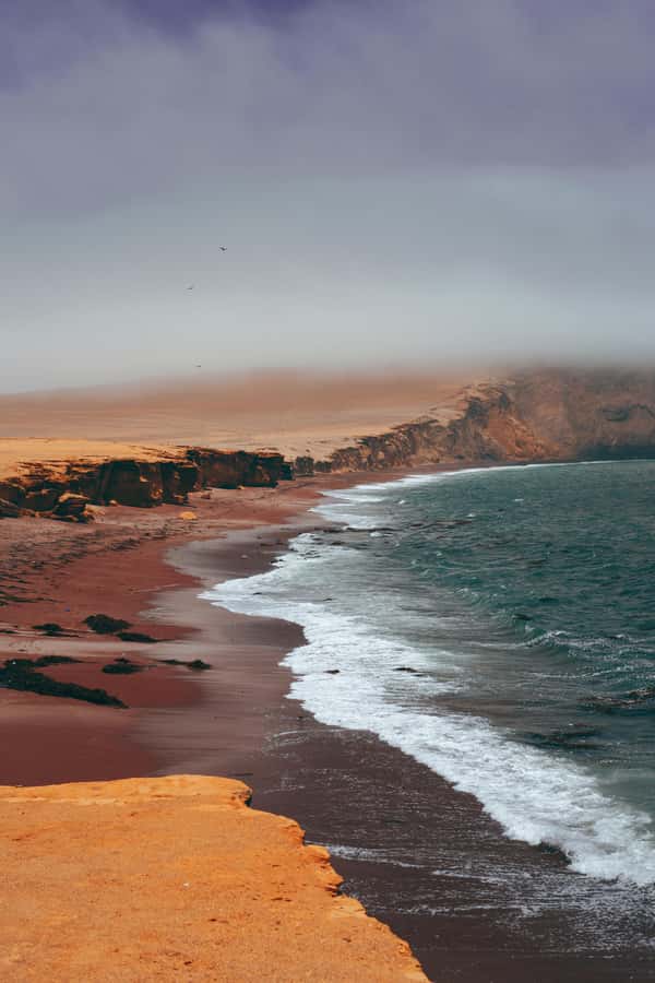 Paracas: Ballestas Islands Boat tour - Islas Ballestas - The Candelabro appears before the islands