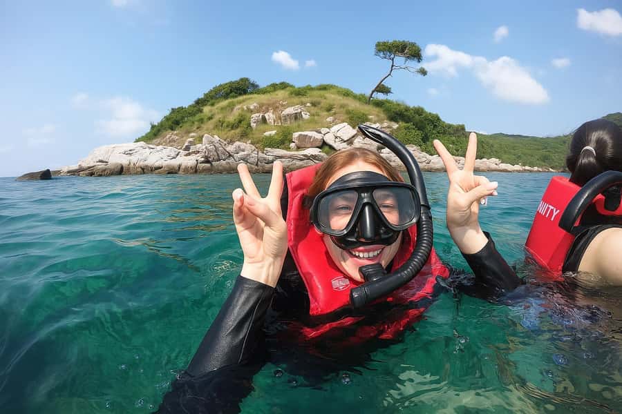 Pattaya: 2 Islands one day trip on Catamaran with Lunch - The catamaran ride to Koh Phai