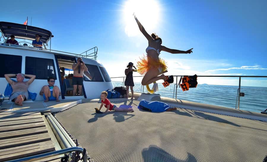 Pattaya: 3 Islands Catamaran Tour with Buffet Lunch - The catamaran makes the price easier to understand