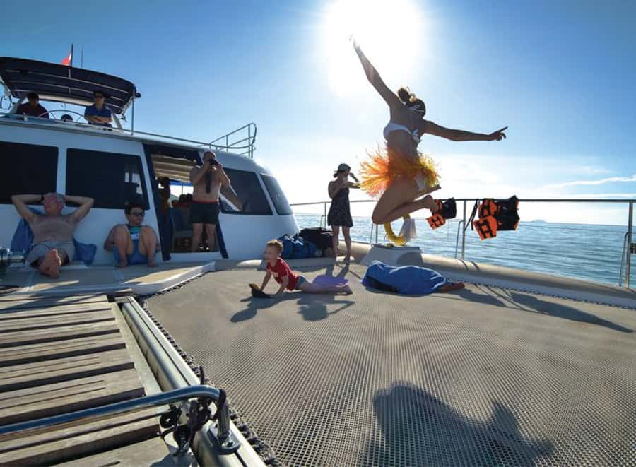 Pattaya: 3 Islands Day Tour on Catamaran with Buffet Lunch - A Thai buffet with real practical value