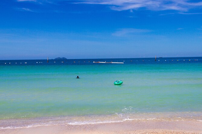Pattaya 3 Islands Hopping and Water Activities with Lunch - Lunch, drinks, and the Koh Larn cruise