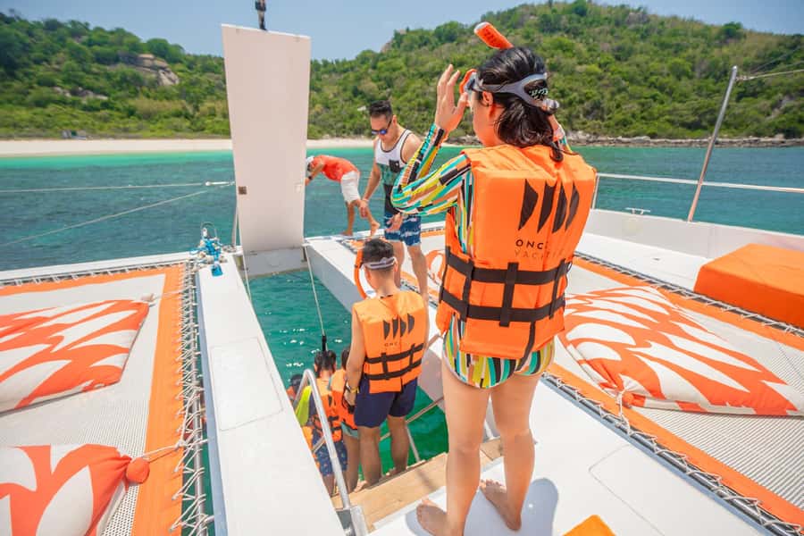 Pattaya: 3 Islands Hopping Day Tour on Catamaran with party - Front netting, sun deck, and onboard comfort