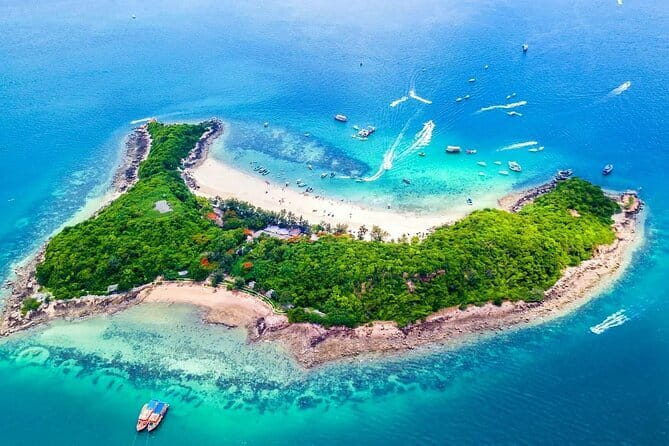 Pattaya: 3 Islands one day trip on Catamaran with Lunch - A catamaran with more to do than sit