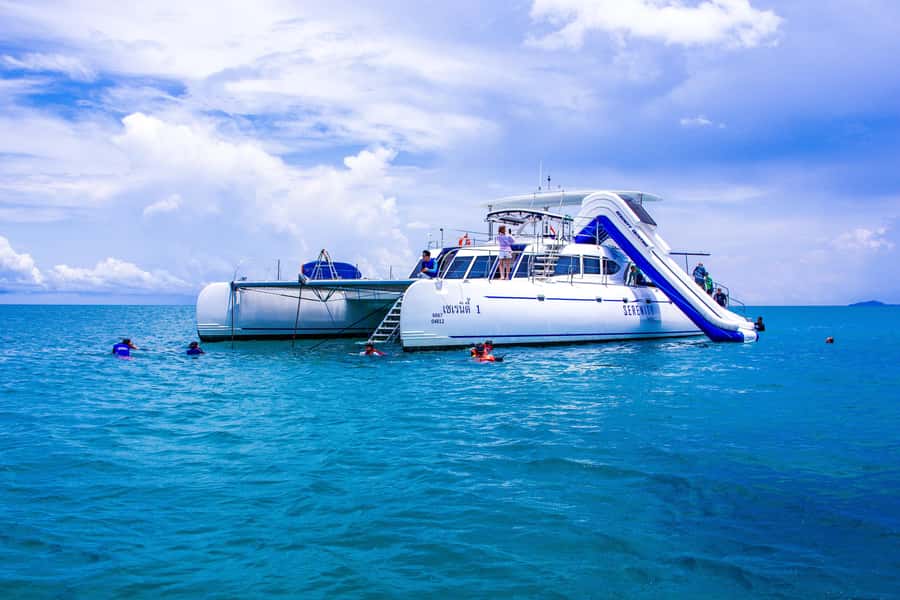 Pattaya: Exclusive 3-Island Catamaran Tour with Buffet Lunch - Should you book it?