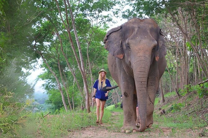 Pattaya: Private Speedboat 2-4 Islands Hopping with Lunch - Koh Larn, the most developed stop