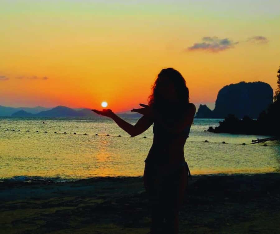 Phi Phi & 4 Islands Sunset tour + Bioluminescent Planktons - Poda Island brings dinner and sunset